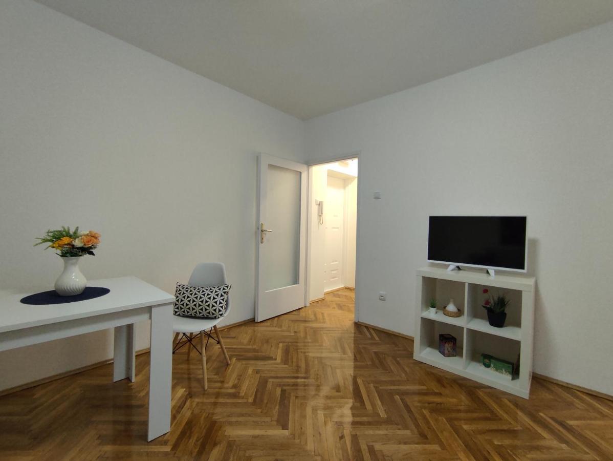 Apartment Danica Белград Экстерьер фото